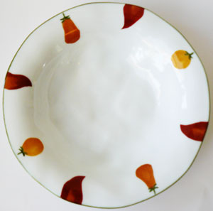 Légumier en porcelaine décorée main tomates