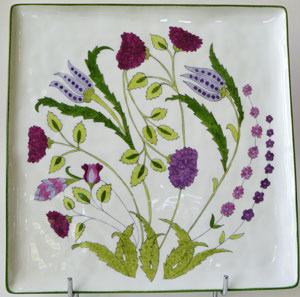 Plat carré en porcelaine avec motifs floraux orientaux